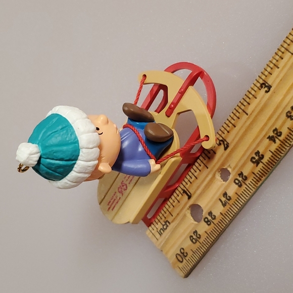 The Peanuts Gang LINUS @1995 Hallmark Keepsake ornament Collector's Series NIB - Picture 4 of 8